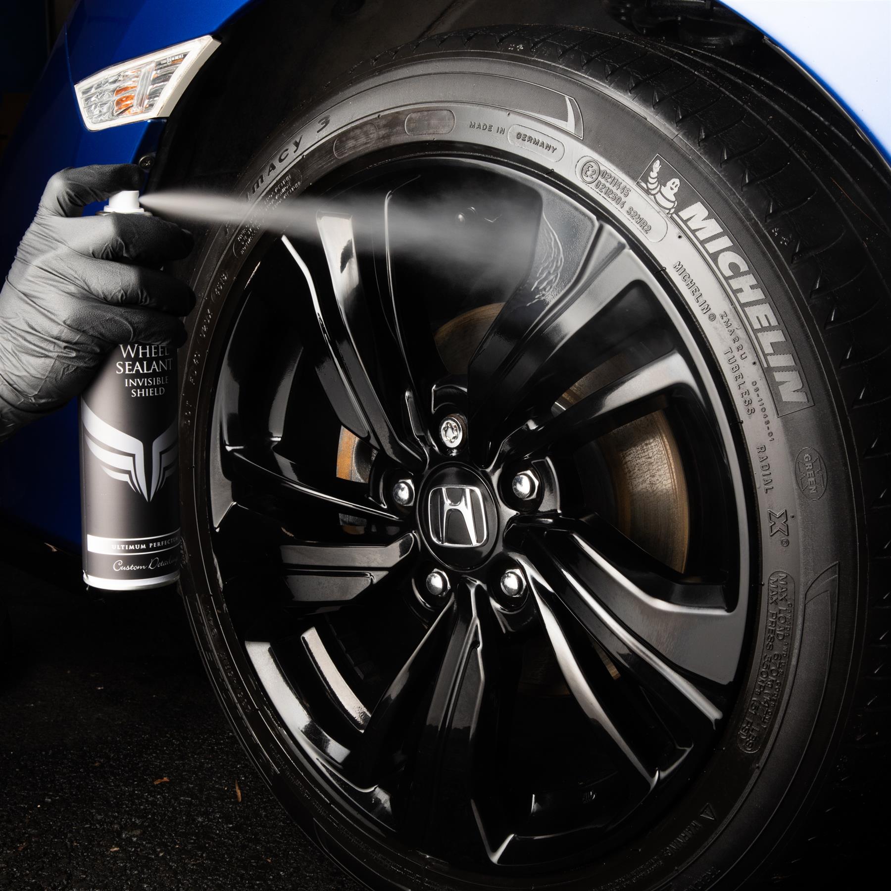 Applying wheel sealant
