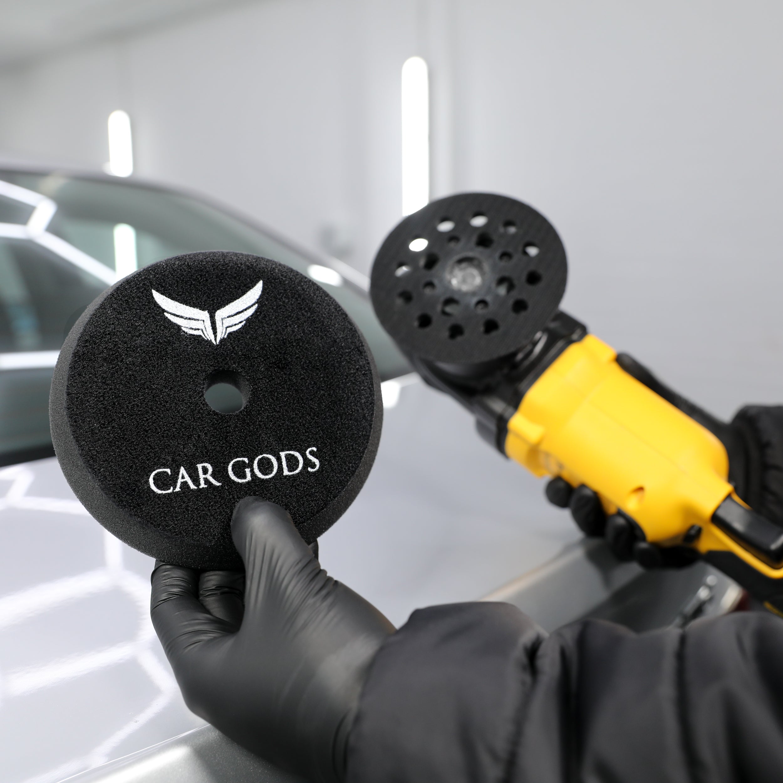 fine finish compound pad with dual action machine polisher