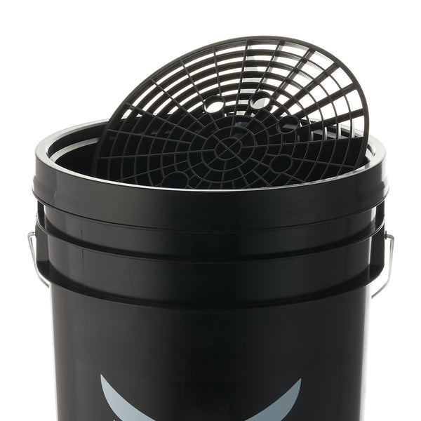 Grit Guard with Detailing Bucket